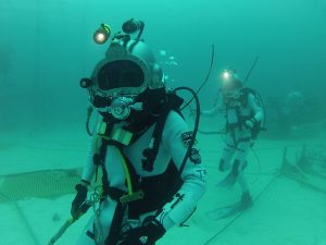 SUBACQUEA-COMMERCIAL-DIVER-640px-NEEMO_16_Tim_Peake_Steve_Squyres